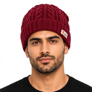 Bonnet en tricot pour homme, couleur unie, chaud pour l'hiver, décontracté, 100% acrylique, fait main pour adultes, respirant, unisexe - Product Image 1