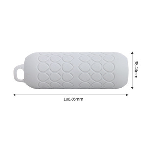Pelador de ajo de silicona, 108,86 mm x 38,44 mm, utensilio de cocina manual de calidad alimentaria con gancho para un fácil almacenamiento - Product Image 1