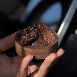 Diffuseur en bois massif sculpté alpin, en Sapele, pour aromathérapie automobile, ornement pour huiles essentielles, sur mesure - Product Image 3