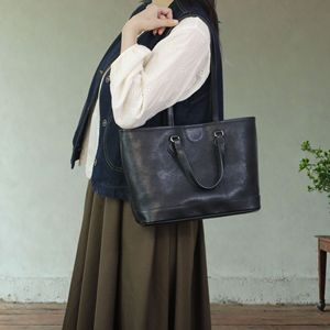 Women's Tote <b>Bag</b> Black Large Capacity Soft Handle Magnetic Buckle Spring 2026 Style - Product Image 1