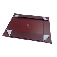 Cajas de Regalo para Ropa de Lujo Personalizadas con Asas, Laminación Mate, Grabado, Recubrimiento UV y Forro de Esponja