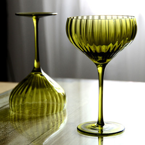Gobelet en verre antique français vintage personnalisé style classique <span class=keywords><strong>Martini</strong></span> Cocktail Cup for Parties Creative Design - Product Image 2