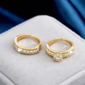 Set di Anelli di Design per Coppie, Elegante Gioielleria da Matrimonio per Donne - Product Image 3