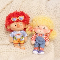 Pendentif en peluche personnalisé en gros, poupée à cheveux bouclés d'été, breloque pour sac à dos, porte-clés, cadeau d'anniversaire pour enfants