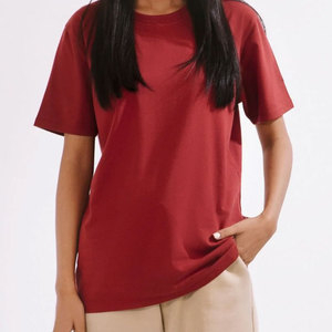 เสื้อยืดคอกลมสีพื้นคุณภาพสูง แขนสั้น รุ่นใหม่ล่าสุด รับผลิตแบบ OEM สวมใส่สบาย ราคาขายส่ง เสื้อยืดผู้หญิง - Product Image 1