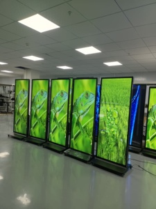 Nhà máy cung cấp đầy đủ màn hình 70 75 86 inch quảng cáo trong nhà hiển thị Android <span class=keywords><strong>LCD</strong></span> kiosk Wifi tầng đứng kỹ thuật số biển kiosk - Product Image 2