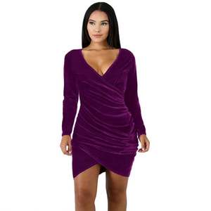 ชุดเดรสกำมะหยี่แฟชั่นสำหรับผู้หญิง สไตล์เซ็กซี่ เหมาะสำหรับงานปาร์ตี้ คลับ หรืองานกลางคืน - Product Image 4