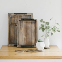 Plateau ottoman décoratif en bois brun rustique avec 4 sous-verres assortis pour servir ou décor à la maison