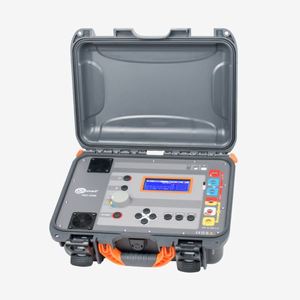 Instrument de mesure et d'analyse d'impédance de boucle de défaillance à courant élevé Sonel MZC-330S - Product Image 2