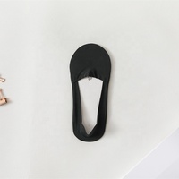 Chaussettes de bateau pour hommes et femmes été soie de glace et chaussettes de bateau invisibles pour femmes grande taille été Silicone chaussettes antidérapantes