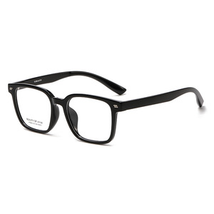 Lunettes optiques Emauty à monture carrée, noires, verres UV400, pour femmes, taille moyenne, pont nasal standard - Product Image 1