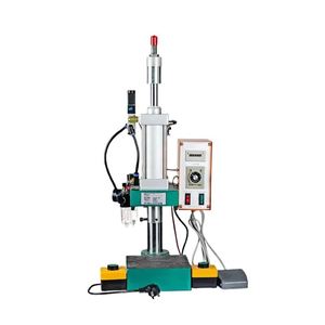 Nouvelle machine de poinçonnage pneumatique à colonne unique de 120 kg avec pompe, moteur, roulement, PLC et engrenage pour usage en usine de fabrication, garantie 1 an - Product Image 1