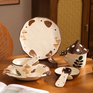 Ensemble <span class=keywords><strong>de</strong></span> vaisselle créatif en céramique, motif champignon <span class=keywords><strong>de</strong></span> conte <span class=keywords><strong>de</strong></span> fées, mignon, compatible micro-ondes, <span class=keywords><strong>de</strong></span> grande valeur, comprenant un bol à soupe, une assiette et un plat <span class=keywords><strong>de</strong></span> cuisson domestique - Product Image 1