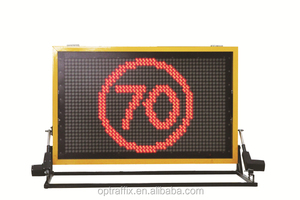 Panneau à messages variables polychrome pour le levage et le pliage de camions affichage LED de véhicules de circulation routière panneau Vms - Product Image 5