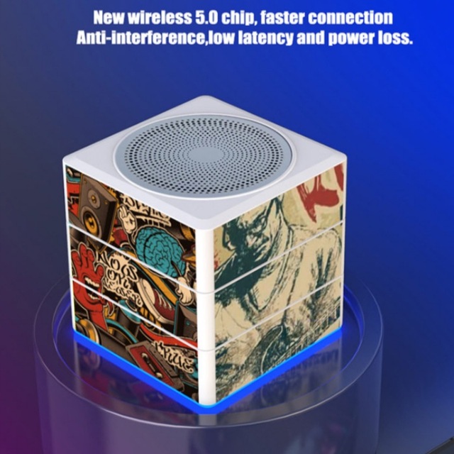Magic Cube BT Speaker 360-degree Rotating Gift Creative Small Speaker Subwoofer Figurine Block BT Speaker