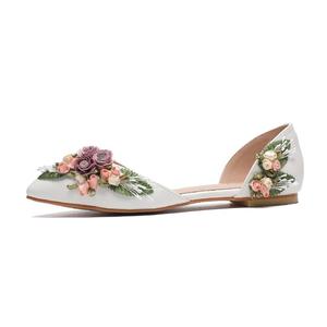 Different Height <strong>Heels</strong> for <strong>Ladies</strong> White Wedding <strong>Shoes</strong> for Bride Flower Rose Pearl Handbags Set <strong>Evening</strong> Bags <strong>Shoes</strong> with Purse - Product Image 4