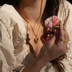 Collar con Colgante de Corazón y Mariposa de Acero Inoxidable Vintage, Chapado en Oro, con Concha de Flor y Espacio para Foto, para Mujer, Regalo de Joyería - Product Image 5