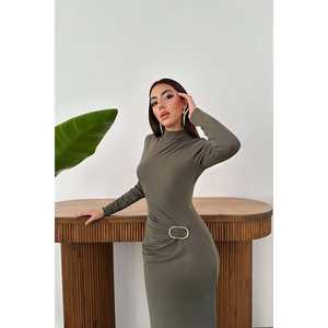 เดรสทรงเข้ารูปสีกากี แขนยาว ดีไซน์เว้าหลัง ผ้าถัก เอวเข้ารูป ระบายอากาศได้ดี สไตล์ลำลอง เหมาะสำหรับใส่ทำงาน - Product Image 3