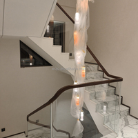 Design moderne et durable Escalier intérieur en bois galvanisé en acier Escalier de villa décoratif à double lisse Escalier droit