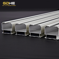 Rail de rideau en aluminium au design moderne, long et monté au plafond, avec support de glissière et embout de fin de rail