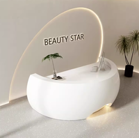 Comptoir de réception personnalisé en forme d'arc pour l'accueil d'entreprise, vitrine de caisse enregistreuse pour supermarché et espace beauté