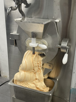 Commerciële ijsmachine, CE-gecertificeerd, en combinatie ijs- en gelatomachine met pasteurisatie en batchvriezer.