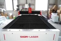 Machine de découpe laser à fibre CNC 1500W 3000W 6000W pour le traitement de l'acier, de l'aluminium et des métaux
