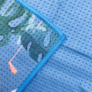 Serviette de <span class=keywords><strong>rallye</strong></span> en microfibre 100% polyester personnalisée en usine, impression par sublimation, logo, serviette de fan, serviette de sport - Product Image 3