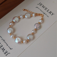 Accessoires de mode, style tendance, bracelet en alliage de cuivre avec perles d'eau douce pour femmes