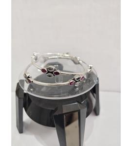 Elegantes Brazaletes de Plata con Piedras para Mujer, con Detalles Intrincados Hechos a Mano y un Diseño de Moda Atemporal para un Estilo Diario - Product Image 1