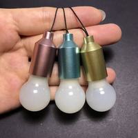 Sac à dos Mini LED Ampoule Porte-clés Bonbons Couleur Flash Lampe Porte-clés Nouveauté Voiture Illuminer Pendentif Porte-clés Cadeau