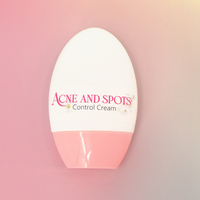 Crème anti-cernes blanche personnalisée de luxe de 50ml pour soins de la peau Tube de 50ml en plastique à presser avec bouchon Bouteille de crème nourrissante pour écran solaire Pe/Pp