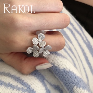RAKOL ZPR1048 3 Joyas de flores Plata Grabada Cz Oro nacarado Personalizado Anillo con nombre helado para mujer - Product Image 2