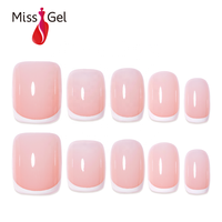 32 faux ongles carrés courts en ABS, rose nude brillant, à presser, vente en gros, en stock pour les boutiques de beauté