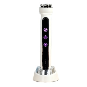 Dispositivo de Masaje Facial Personal con Rodillo 360 y Energía Térmica para Lifting Facial, Reafirmación de la Piel y Reducción de Arrugas - Product Image 4
