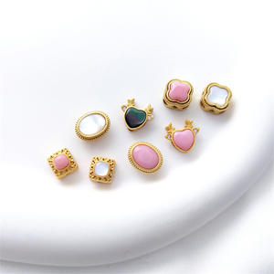 Pendentif <span class=keywords><strong>de</strong></span> <span class=keywords><strong>route</strong></span> trèfle à quatre feuilles en DIY, en or sable à forte rétention <span class=keywords><strong>de</strong></span> couleur, incrusté <span class=keywords><strong>de</strong></span> poudre <span class=keywords><strong>de</strong></span> nacre naturelle - Cerf - Product Image 2