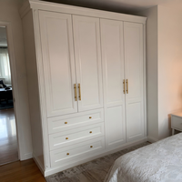Armoire en bois blanc de style américain moderne, placard intégré sur mesure avec tiroirs pour appartement et maison