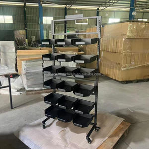 Espositori Angolari Moderni Personalizzati in Metallo Verniciato a Polvere, Facili da Montare, per Esposizione di Cappelli e Berretti nel Commercio al Dettaglio - Product Image 3