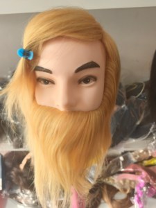 Tête de mannequin d'entraînement en <span class=keywords><strong>cheveux</strong></span> humains 100 % naturels pour la <span class=keywords><strong>coupe</strong></span>, le tressage et le décoloration, avec barbe – Vente en gros - Product Image 5