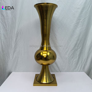 Jarrón de Cristal LEDA de Lujo con Base de Metal Dorado en Forma de Trompeta, Centro de Mesa para Decoración de Bodas y Eventos - Product Image 3