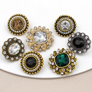 Thiết kế cửa hàng Vòng tinh thể Rhinestone nút với hình dạng hoa hình bầu dục cho quần áo phụ kiện quần áo - Product Image 2