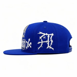 <span class=keywords><strong>Gorra</strong></span> Snapback Personalizada con Bordado de Cruz Gótica, Azul Rey, Visera Plana, Diseño de Calavera de Ángel, OEM, Estilo Old English Streetwear - Product Image 4