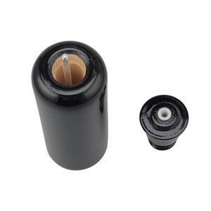 ชุดเครื่องบดพริกไทยและเกลือทำจากไม้ดีไซน์ขวดคม - Product Image 4