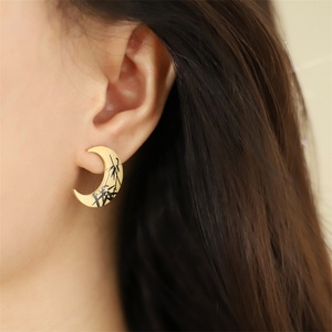 Pendientes de Joyería Vintage, Chapados en Oro, de Acero Inoxidable, con Diseño de Luna, para Mujer - Product Image 3