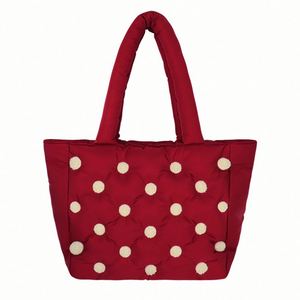 Sac fourre-tout matelassé en coton de haute qualité avec bandoulière, couleur unie, lettres brodées, style streetwear, forme seau, fermeture magnétique, personnalisable - Product Image 3