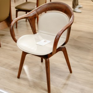 Chaise de salle à manger scandinave haut de gamme en bois massif avec coussin en cuir véritable, mobilier moderne pour la maison, l'hôtel, le restaurant PISANO - Product Image 5