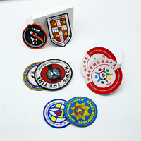Échantillons de Patchs à Repasser Brodés en Tissu Chenille Coloré Écologique, Badges Personnalisés à Logo Réfléchissant, Cœur ou Fleur de Football