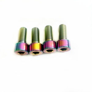 Tuerca Hexagonal Métrica M10 de Acero al Carbono, Grado GR5, Acabado Natural, Rosca Completa Derecha, para Industria Pesada - Product Image 3