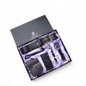 Coffret Cadeau Montre Homme Quartz Style Dessin Animé Tendance 2025 avec Ceinture en Cuir, Cravate et Stylo – Impression UV, Logo Personnalisé, Promotionnel pour Entreprises - Product Image 2