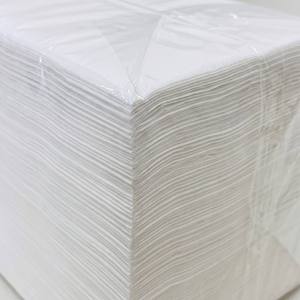 Serviettes en papier blanches 2 plis 4 volets, jetables, en vrac, en sachet, pour la restauration, les événements et la maison - Product Image 6